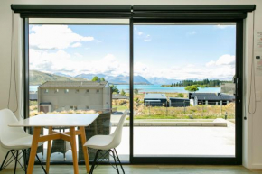 Wahi Nui Lake Tekapo